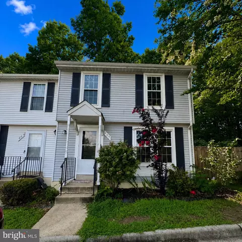 207 Essex St #4, Stafford, VA 22554