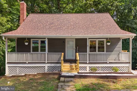 5 Huntington Dr, Fredericksburg, VA 22405