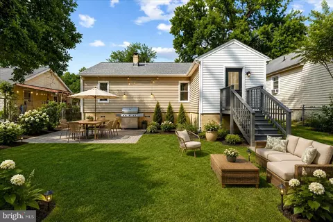 31 Kelley Rd, Fredericksburg, VA 22405