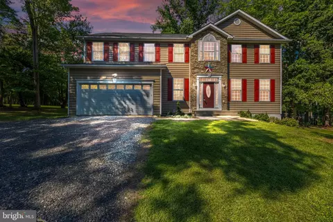 10 Pine View Ct, Fredericksburg, VA 22406