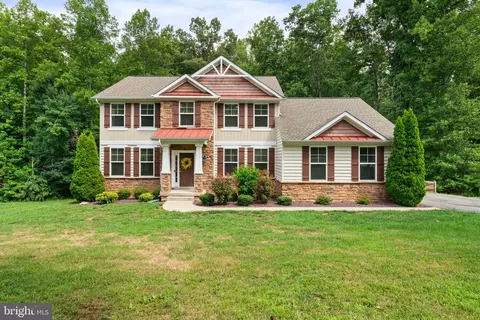 52 Evanston Ct, Stafford, VA 22556