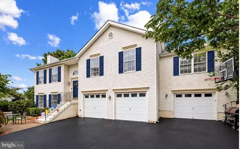 11 Tenbrooke Ct, Stafford, VA 22556