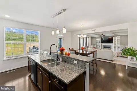 18 Orchid Ln, Stafford, VA 22554