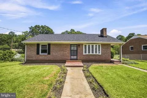 205 Maple St, Fredericksburg, VA 22405