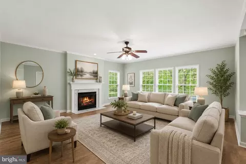 59 Twin Hill Ln, Stafford, VA 22554