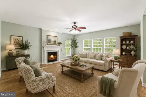 59 Twin Hill Ln, Stafford, VA 22554