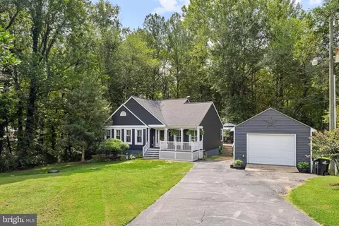 6 Hay Barn Rd, Stafford, VA 22556