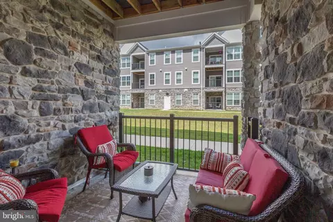 19 Artemisia Way #101, Stafford, VA 22554