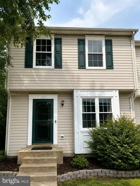 107 Bridgewood Ct, Stafford, VA 22554