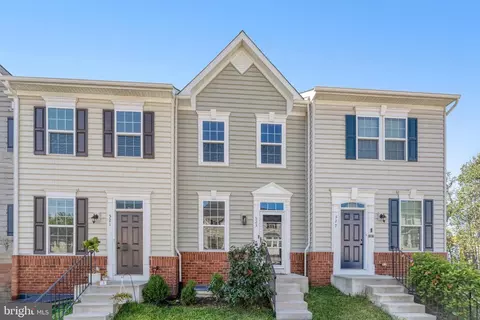 523 View Point Way, Fredericksburg, VA 22405