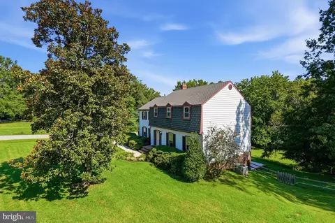 4 Wall, Fredericksburg, VA 22405
