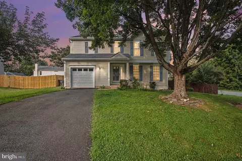9 Hunter Trl, Stafford, VA 22554