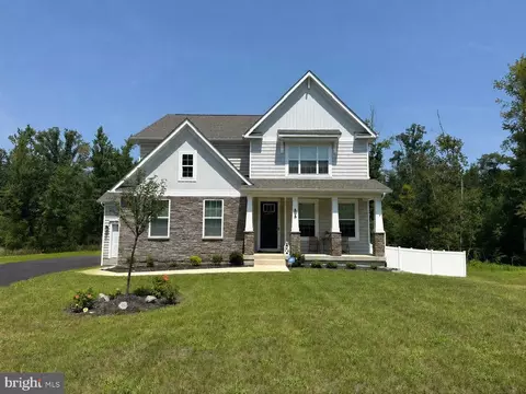 808 Long Meadow Dr, Fredericksburg, VA 22406