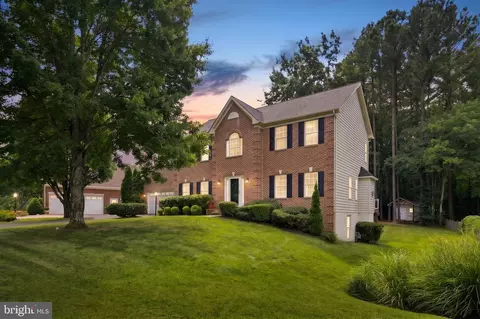 5 Lakewind Ln, Stafford, VA 22554