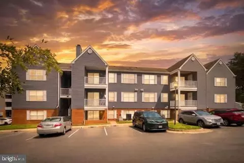 200 Dover Pl #102, Stafford, VA 22556