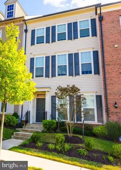 207 Almond Dr, Stafford, VA 22554