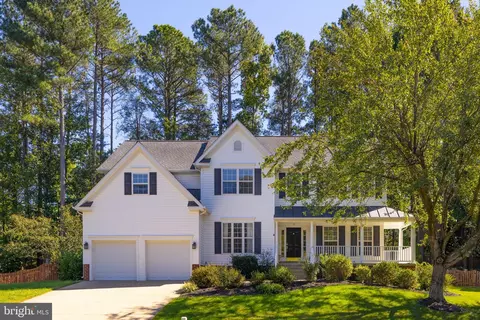 39 Monument Dr, Stafford, VA 22554