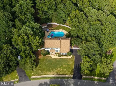100 Boscobel Rd, Fredericksburg, VA 22405
