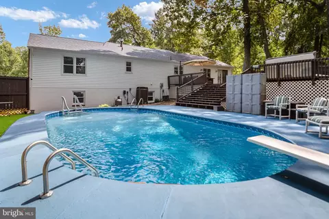 1015 Bailey Ct, Stafford, VA 22556