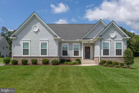 207 Liberty Hall Dr, Fredericksburg, VA 22406
