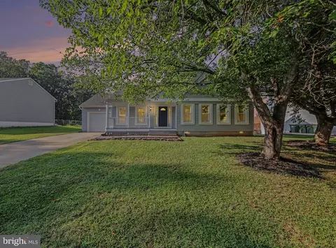 16 Kelly Way, Stafford, VA 22556