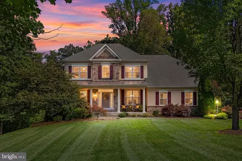 2 Janney Ln, Fredericksburg, VA 22406