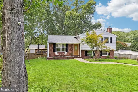 5 Creekwood Ln, Fredericksburg, VA 22405