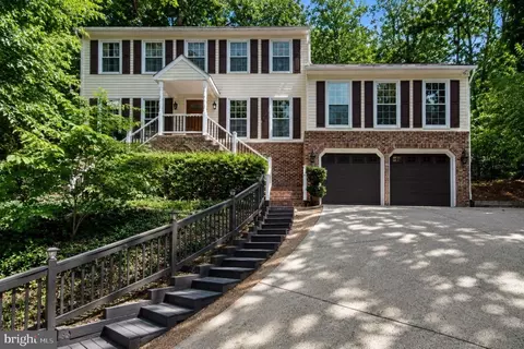 2018 Schooner Dr, Stafford, VA 22554