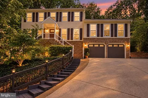2018 Schooner Dr, Stafford, VA 22554