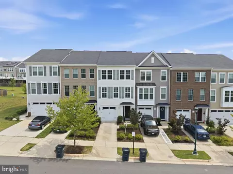 439 Foxglove Way #103, Stafford, VA 22554