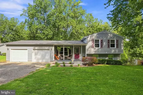 520 Cropp Rd, Fredericksburg, VA 22406