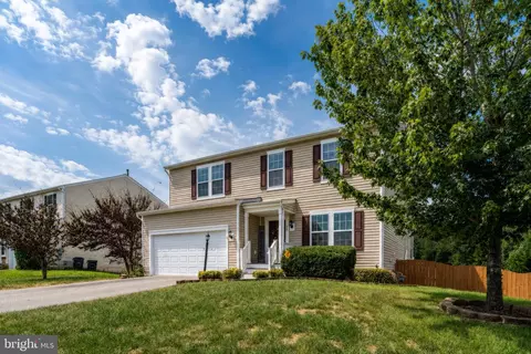 26 Hopkins Branch Way, Fredericksburg, VA 22406