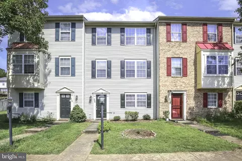 506 Kensington Dr, Fredericksburg, VA 22405