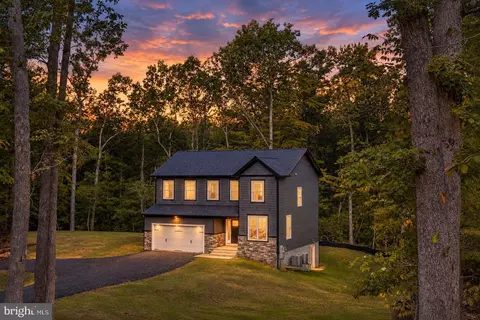 20 Tara Ln, Stafford, VA 22554