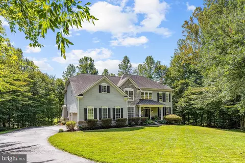 5 Pondsedge Ct, Stafford, VA 22554