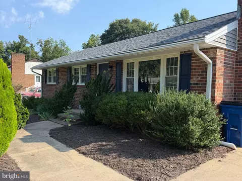 256 Anderson Dr, Fredericksburg, VA 22405