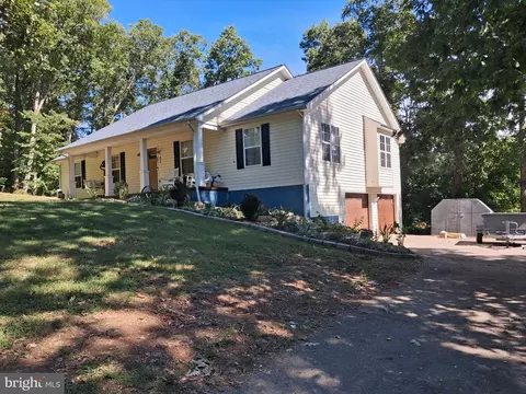 22 Kelley Hill Ln, Fredericksburg, VA 22406
