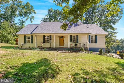 22 Kelley Hill Ln, Fredericksburg, VA 22406