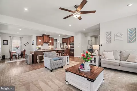 101 Regents Ln, Stafford, VA 22554