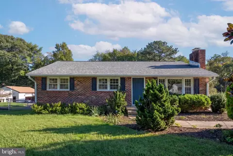 256 Anderson Dr, Fredericksburg, VA 22405