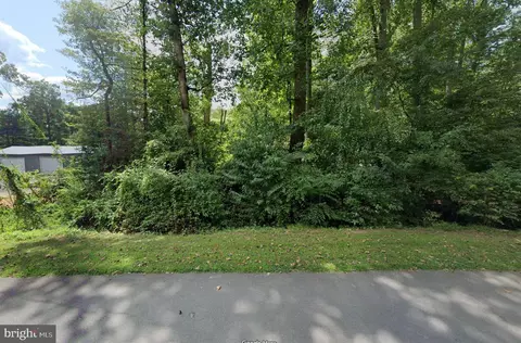 102 James Ln, Stafford, VA 22556