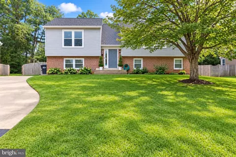 9 Princess St, Stafford, VA 22556