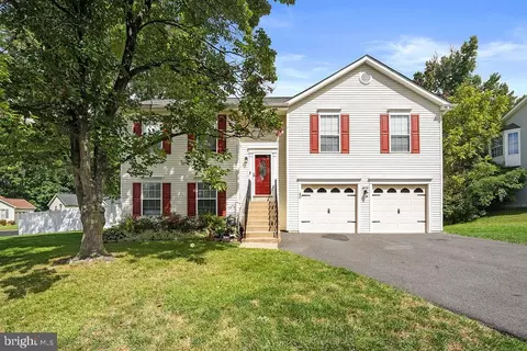 40 Thornberry Ln, Stafford, VA 22556