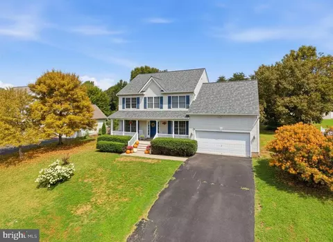 9 Pebble Pl, Fredericksburg, VA 22405
