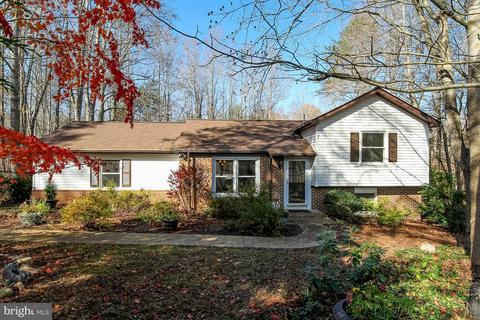 658 Holly Corner Rd Fredericksburg Va 22406 30 Photos Mls