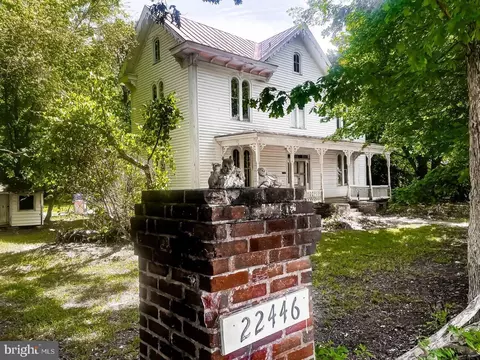 22446 E Depot St, Newsoms, VA 23874