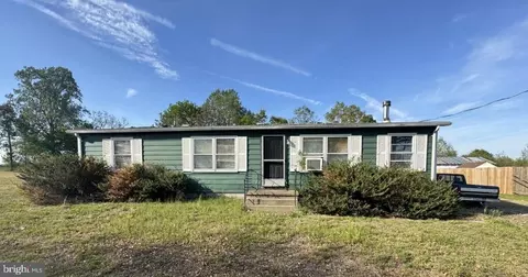 4309 Stewart Rd, Jarratt, VA 23867