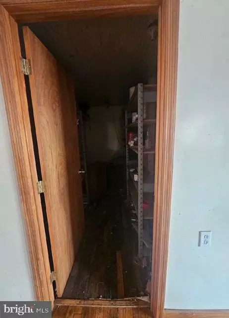 Entry Way - 5910 Dry Fork Rd, Cedar Bluff, VA 24609 photo 7 of 10