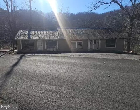 5910 Dry Fork Rd, Cedar Bluff, VA 24609
