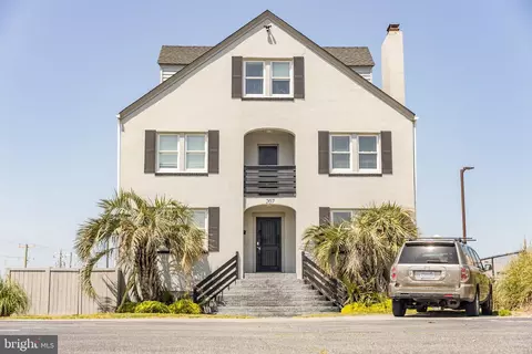 207 12th St, Virginia Beach, VA 23451
